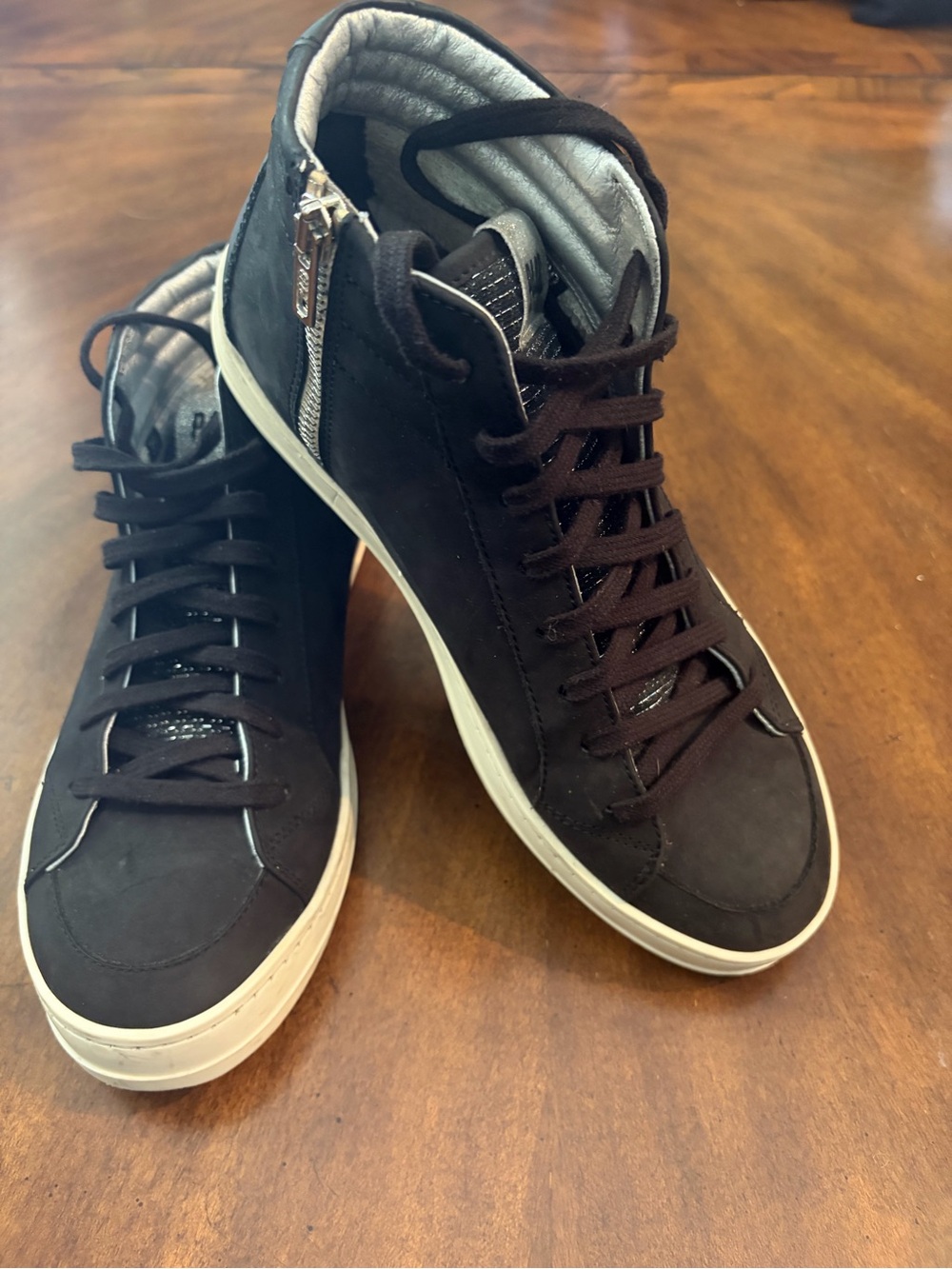 P448 Skate Black & Silver High Top Sneakers Size 39 8.5 9
